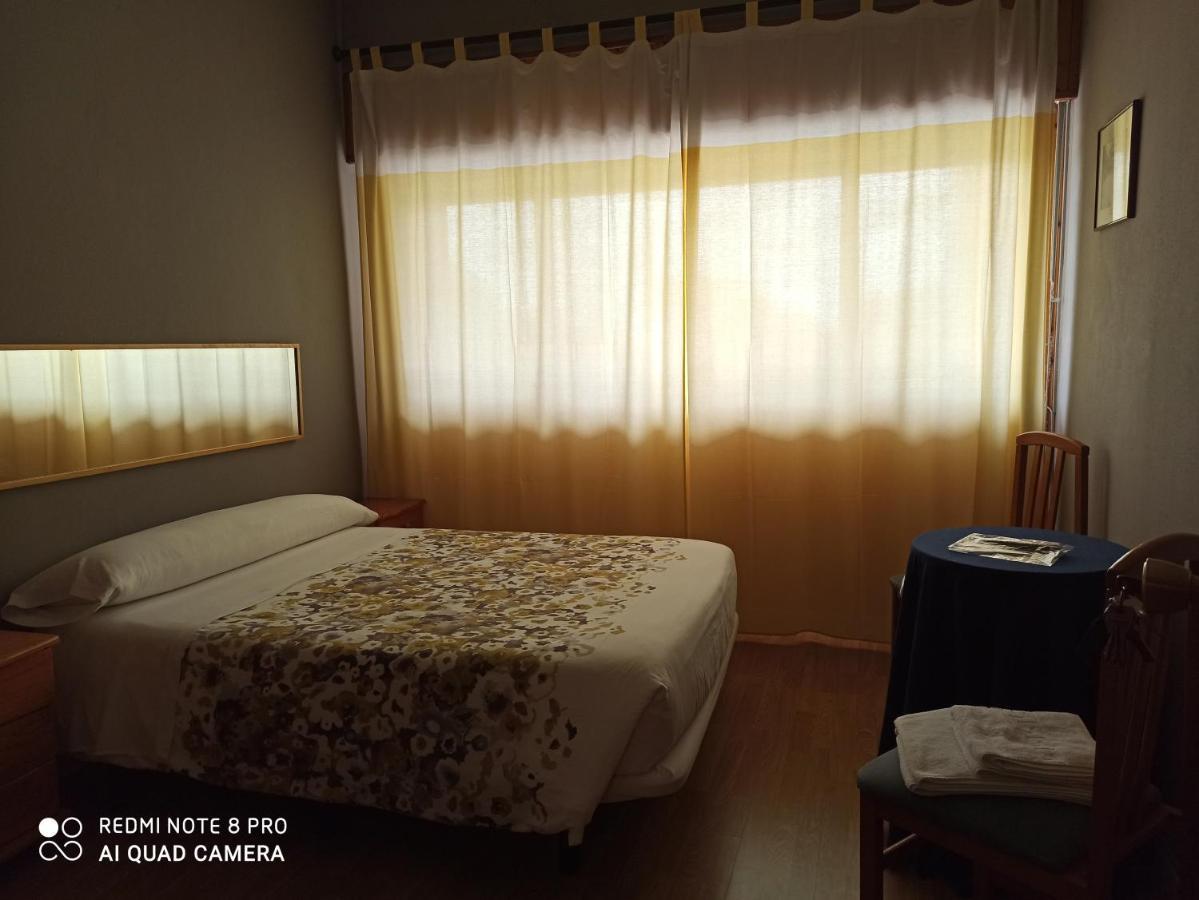 Hostal La Torre Hotel Santander Luaran gambar